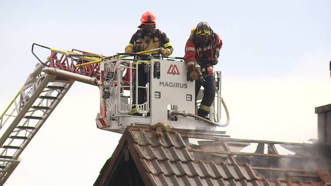 Blitz schlägt in Wohnhaus in Ramsen ein