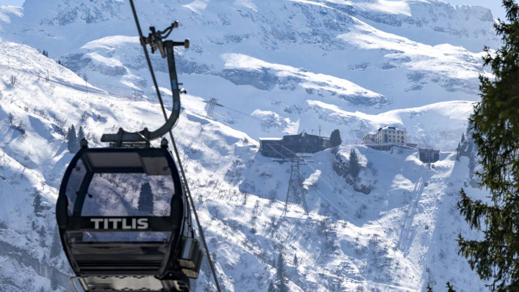 Eine Gondel der Titlis-Bergbahnen ist vergangenen Mittwoch abgestürzt. Dabei ist eine Insassin gestorben.