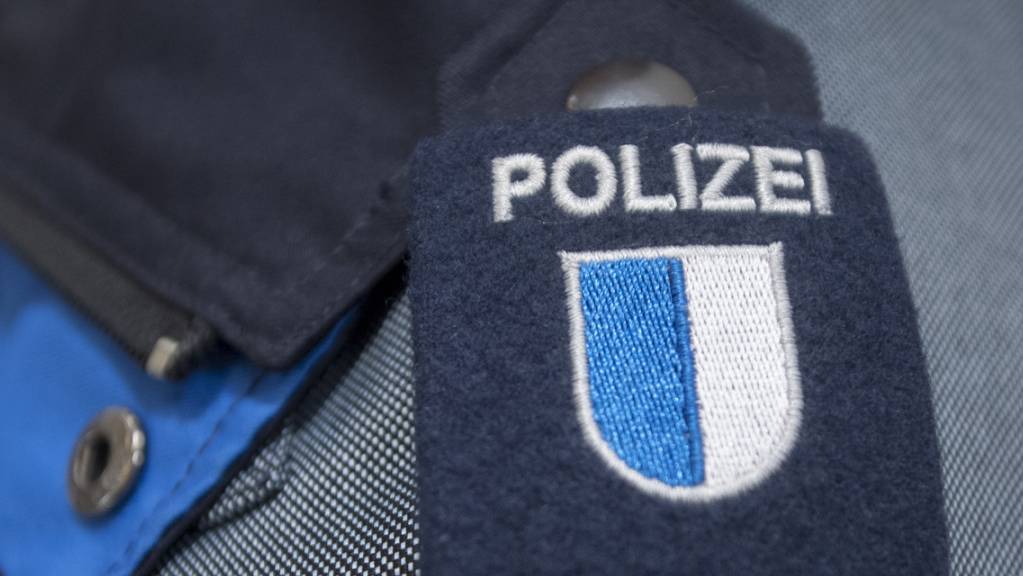 Die Luzerner Polizei sucht Zeugen, die den Raubüberfall in Reiden beobachteten. (Symbolbild)