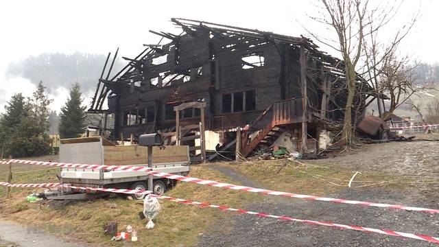 Frutigen: Polizei entdeckt Leiche in Brandruine