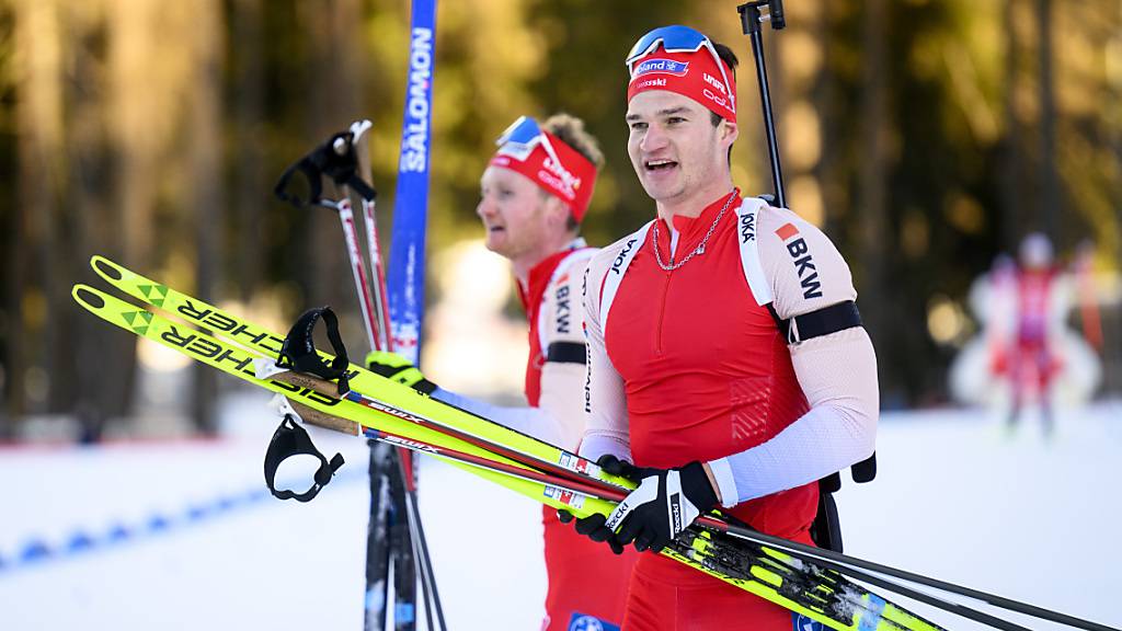Niklas Hartweg (vorne) und Sebastian Stalder überzeugten im Sprint in Ruhpolding