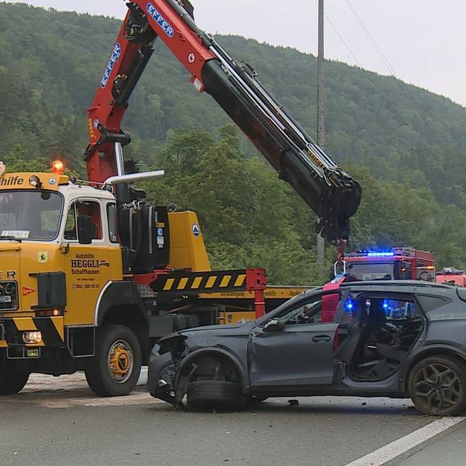 Auto überschlug sich mehrfach: 42-Jähriger bei Unfall bei Merishausen SH verletzt