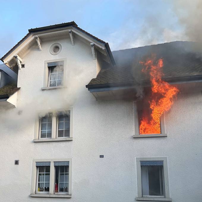 Hoher Sachschaden: Wohnhaus nach Brand unbewohnbar