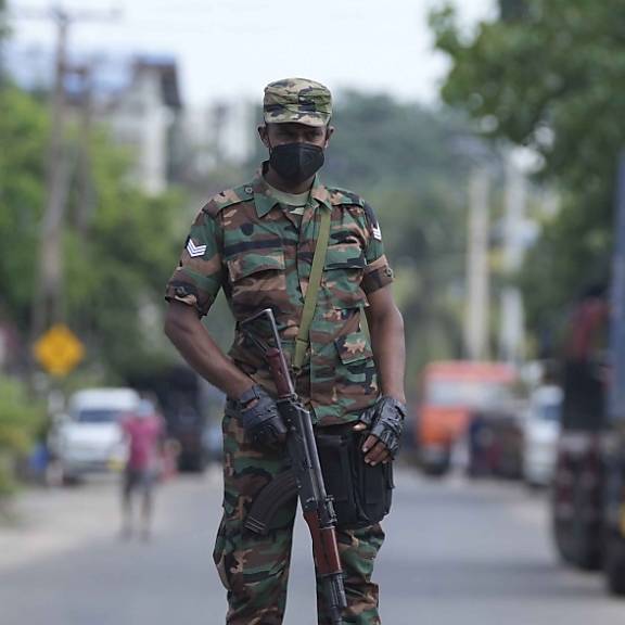 Trotz Ausgehverbots: Neue Proteste in Sri Lanka gegen hohe Preise