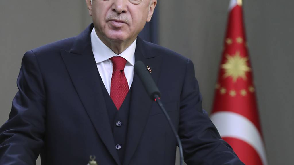 Der Präsident der Türkei, Recep Tayyip Erdogan, sieht seinen Staat im Recht über die Erdgassuche im Mittelmeer. Foto: -/Turkish Presidency/AP/dpa
