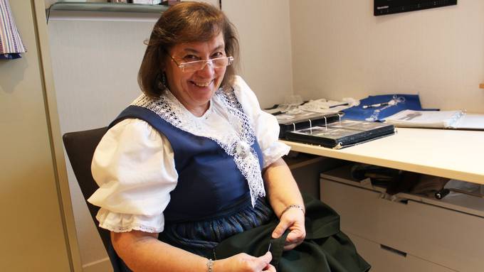 Stich um Stich zum «Kleid der Heimat»