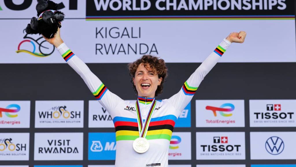 Dank dem Sieg von Marlen Reusser im Zeitfahren stellt die Schweizer erstmals seit 2010 wieder eine Einzel-Weltmeisterin bei der Elite