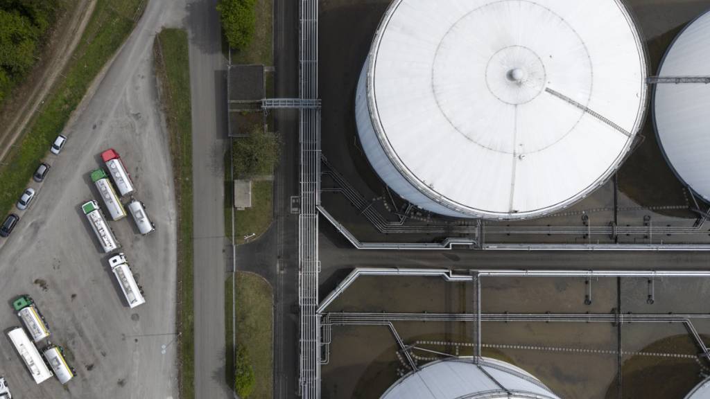Engpass: Schweiz sichert Dieselversorgung mit Pflichtlagerbezügen