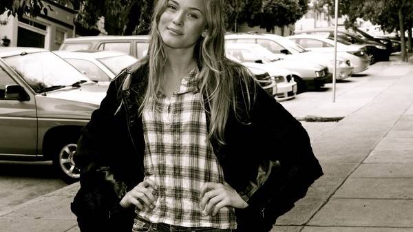 Wältcharts: Zara Larsson - Uncover