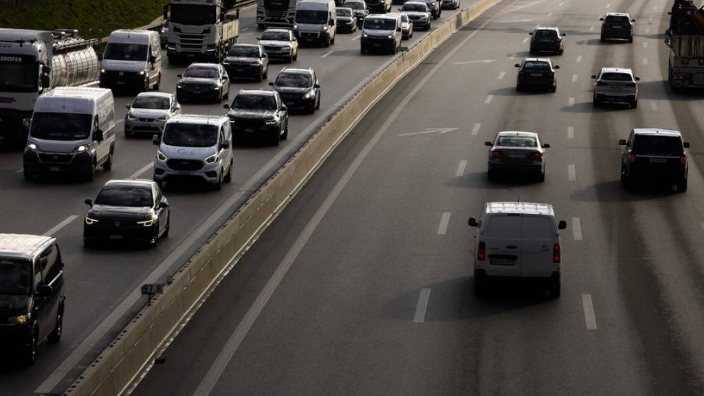 Künstliche Intelligenz soll künftig exakte Verkehrsprognosen machen. (Archivbild)