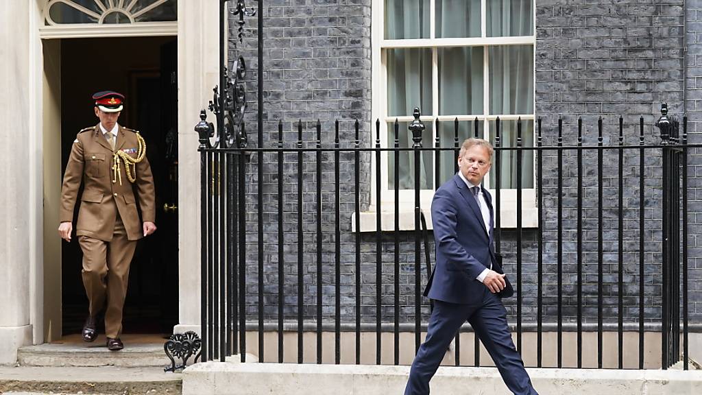 Nach dem Rücktritt des britischen Verteidigungsministers Wallace übernimmt der bisherige Energieminister Grant Shapps den Posten. Foto: Stefan Rousseau/PA Wire/dpa