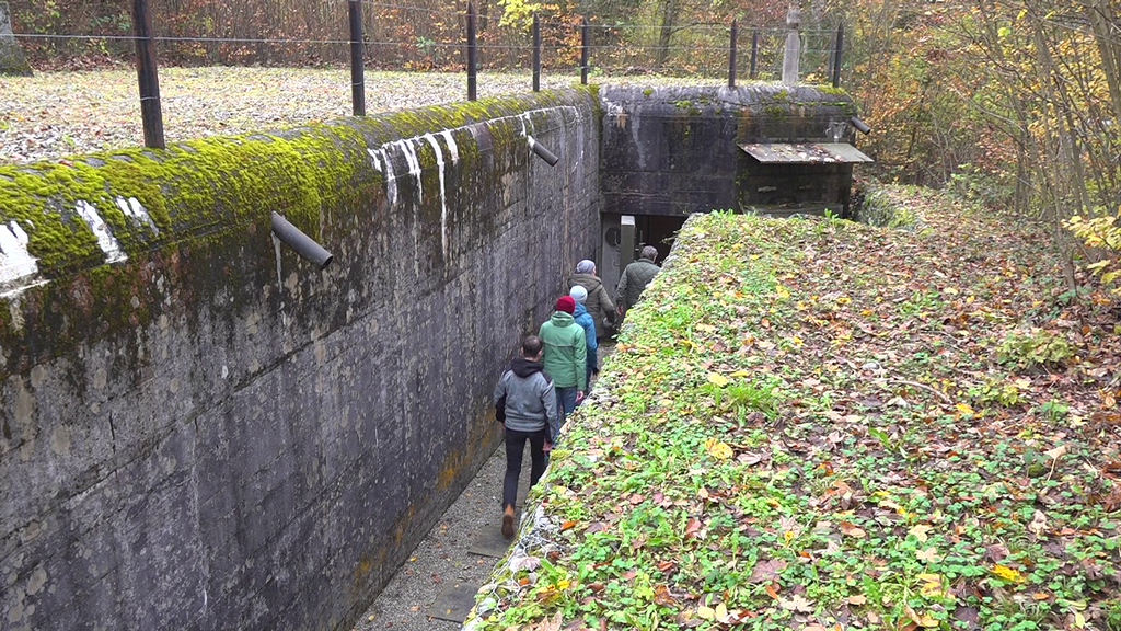 Zurück in den Bunker