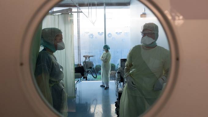 Zustrom ausländischer Ärzte: Kantone können Höchstzahlen festlegen 