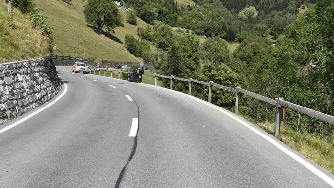 Tödlicher Töffunfall bei Arosa