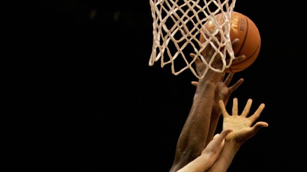 Weltweit spielen etwa 450 Millionen Menschen Basketball