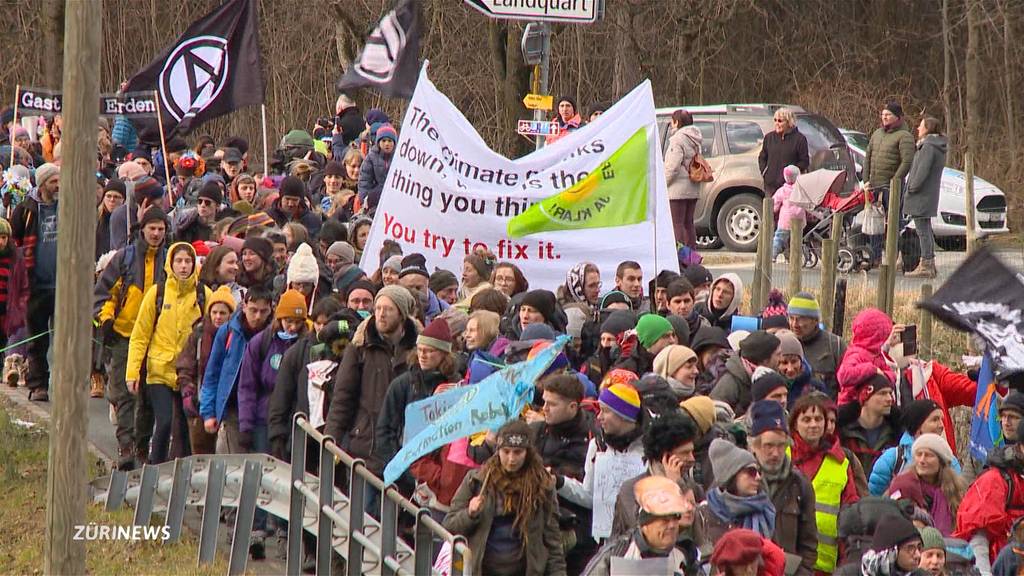 Klimamarsch nach Davos: WEF soll Klimaverantwortung übernehmen