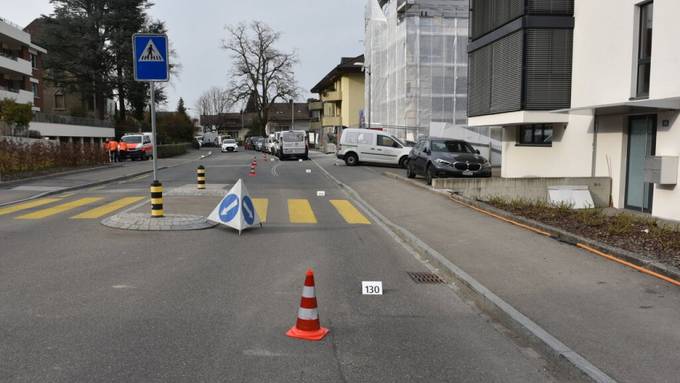 Velofahrer bei Kollision mit Auto in Rüschlikon ZH verletzt