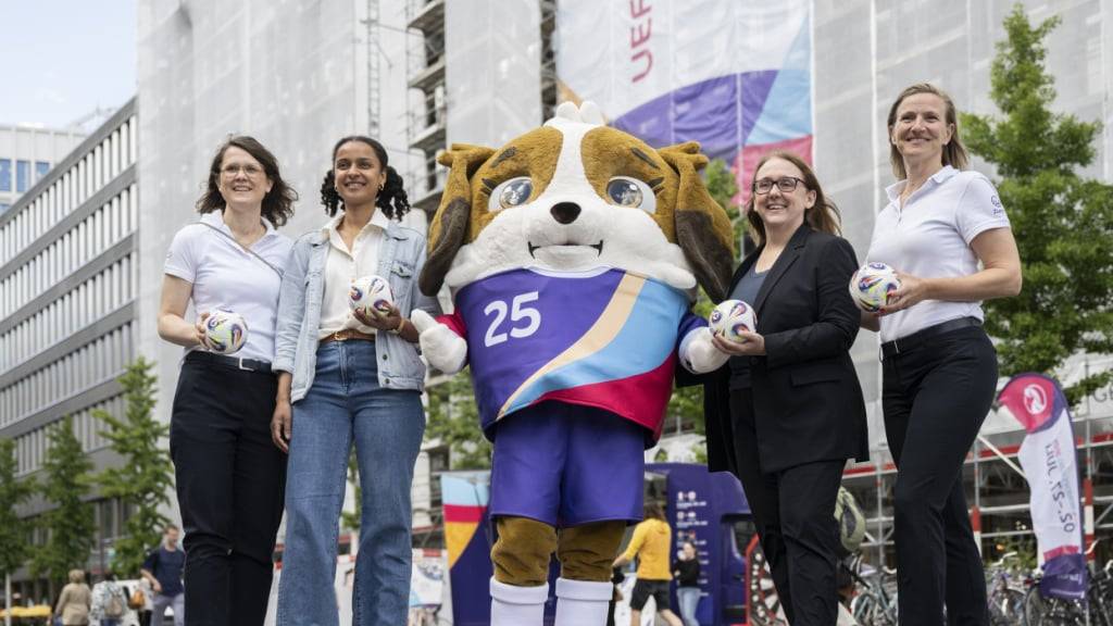 Der Kanton Zürich investiert 3,5 Millionen Franken rund um die Frauenfussball-Euro 2025. Unter anderem werden im Frauen- und Mädchenfussball 36 Projekte mit insgesamt 100'000 Franken gefördert. (Archivbild)