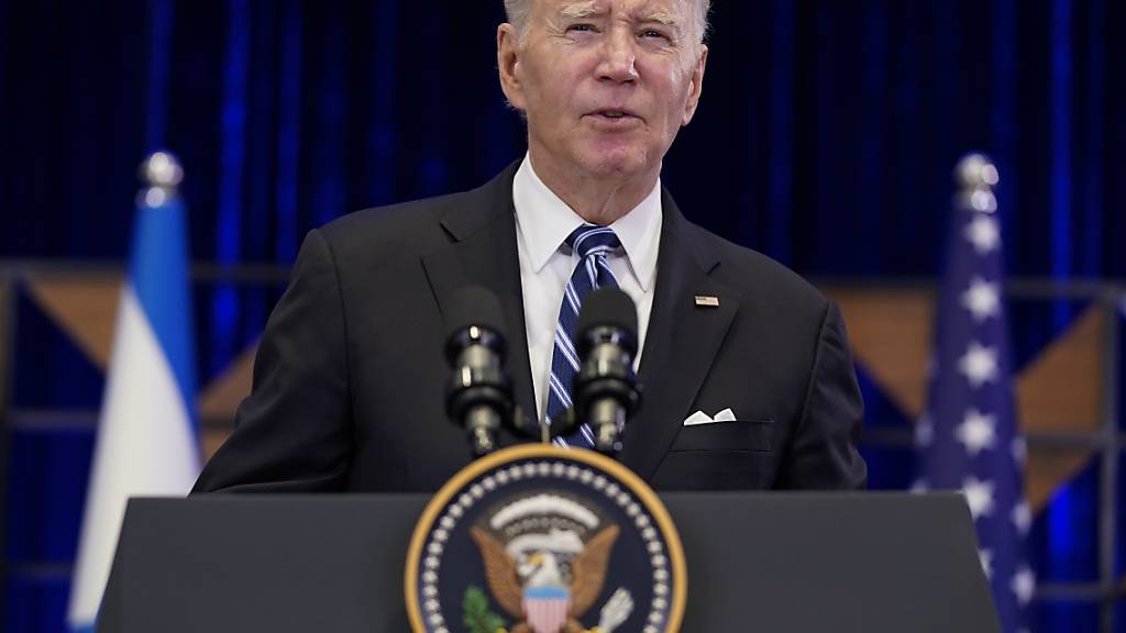 Die US-Regierung hält Israel nach derzeitigem Kenntnisstand nicht für die verheerende Explosion bei einer Klinik im Gazastreifen verantwortlich. Foto: Evan Vucci/AP/dpa