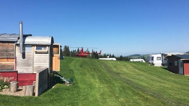 Heli-Landung erzürnt Campingplatz-Gast