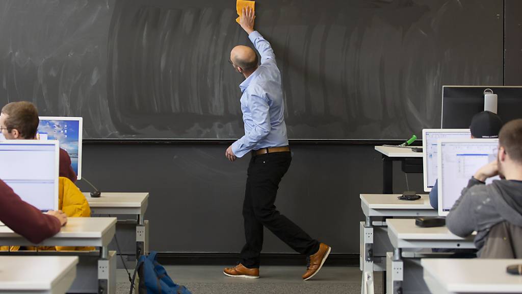 Die Berufsmaturität ermöglicht den prüfungsfreien Zugang zu den Fachhochschulen. (Symbolbild)