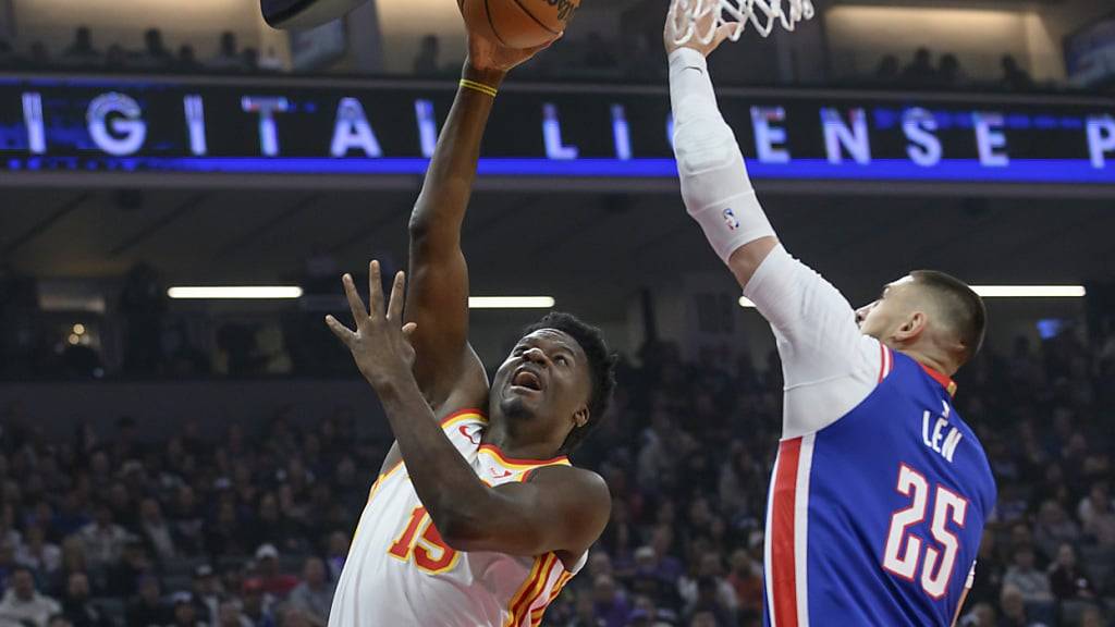 Erfolgreich in Sacramento: Je 14 Punkte und Rebounds steuert Clint Capela zum Sieg der Atlanta Hawks bei