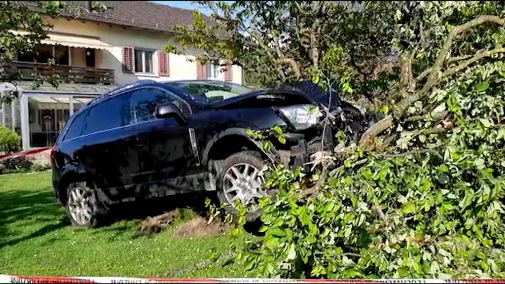 Rudolfstetten: Autofahrer verliert Kontrolle und verletzt einen Jungen