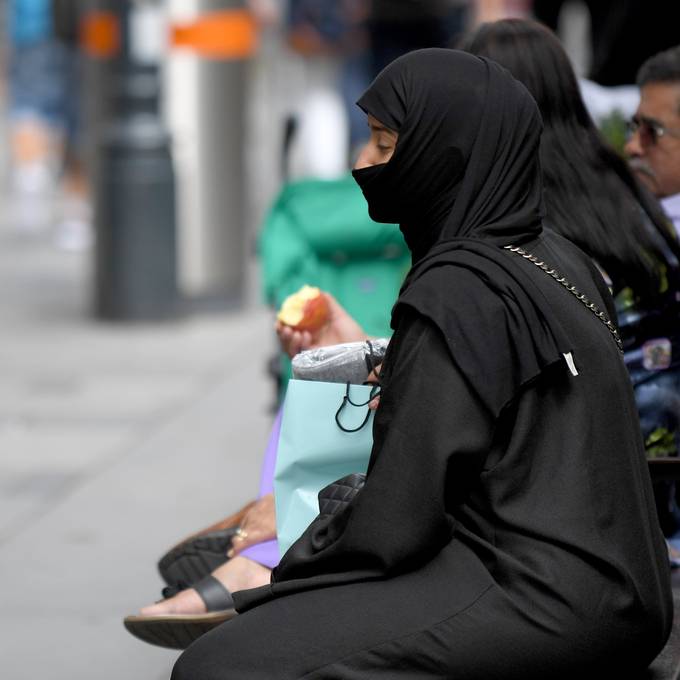 Kommission fordert Burka-Verbot