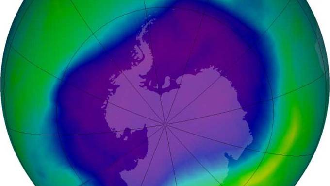 Ozonschicht nimmt weiter ab