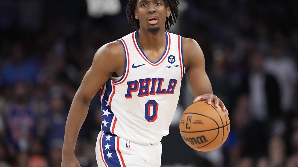 Sorgte in einer hektischen Schlussphase dafür, dass sein Team in die Verlängerung kam und die Serie gegen die New York Knicks schliesslich auf 2:3 verkürzen konnte: Philadelphias Tyrese Maxey