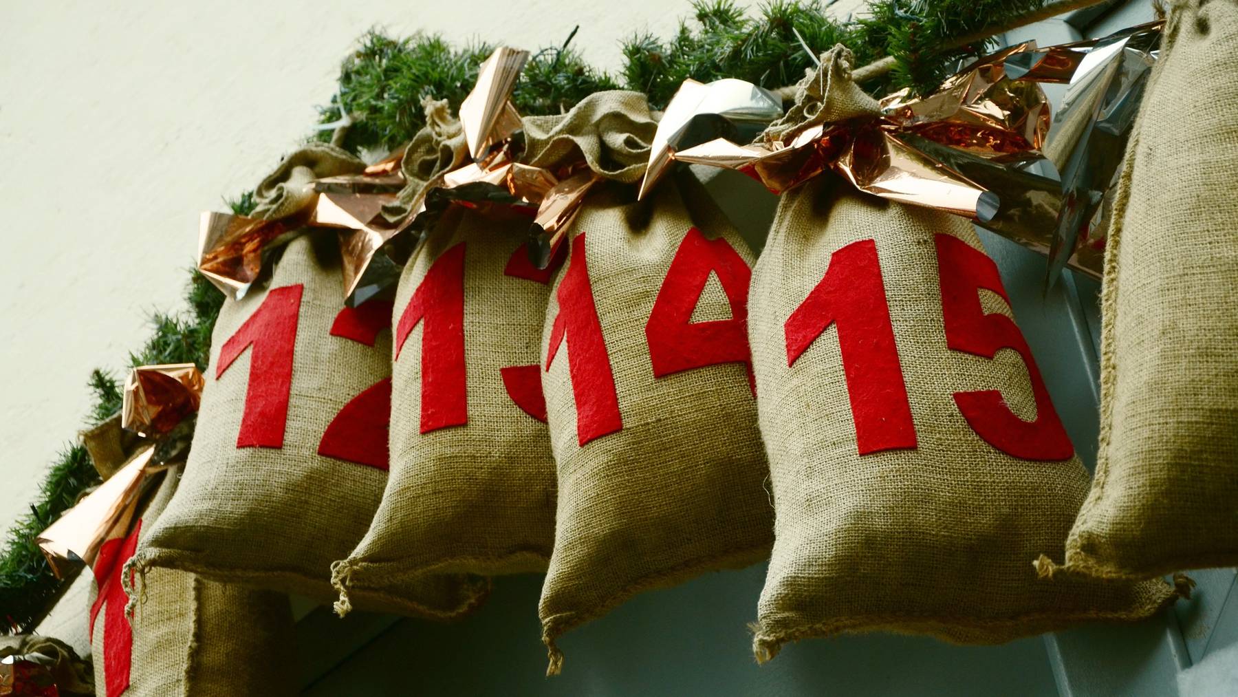 advent-calendar-1236036_1920