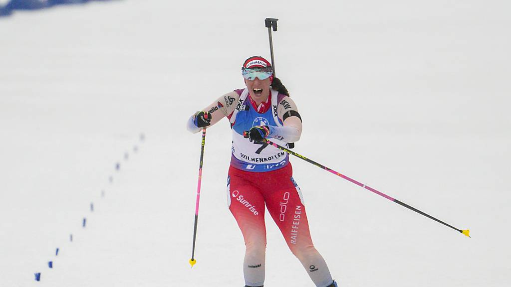 Lena Häcki-Gross schafft es auch in einem Weltcup-Sprint zum ersten Mal unter die ersten drei