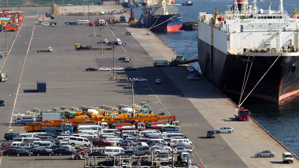 Deutschland exportiert im ersten Halbjahr weniger Autos und Maschinen (Symbolbild)