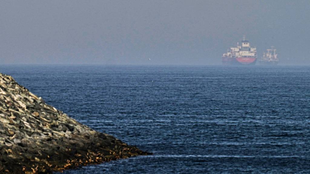 Behörde: Angriff auf Schiff in Strasse von Hormus