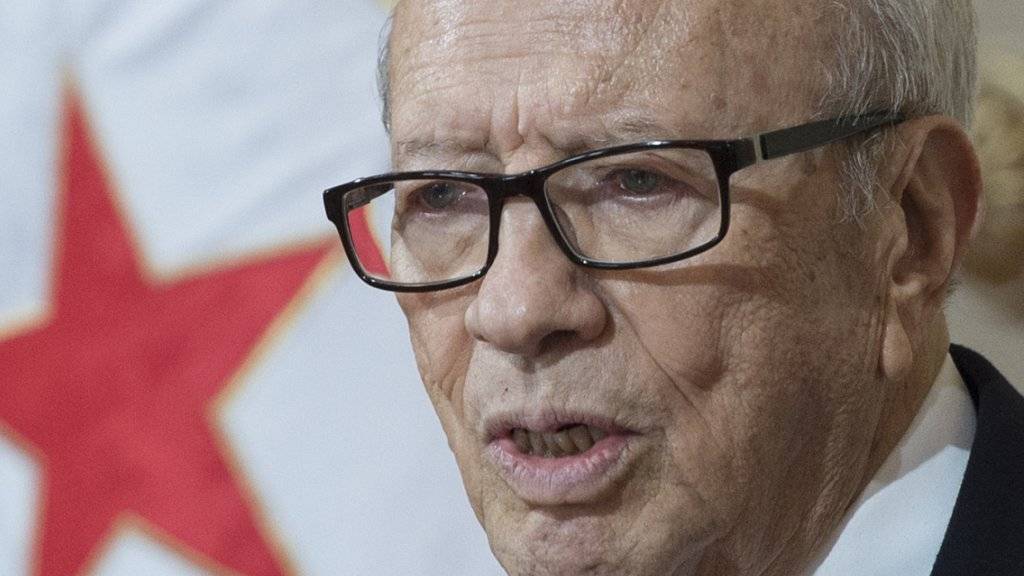 Der tunesische Präsident Caïd Essebsi kündigte an, den Ausnahmezustand in Tunesien zu verlängern. (Archivbild)