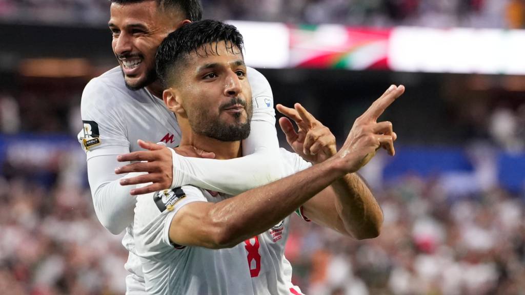 Der Iraner Mohammad Mohebi bejubelt den Ausgleich gegen Neuseeland