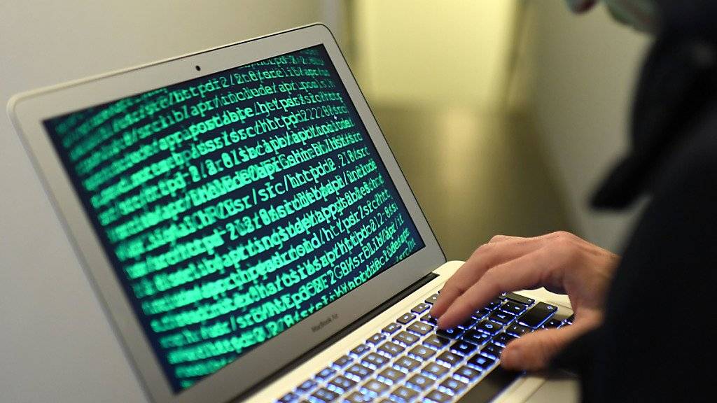 Wer sein Passwort für verschiedene Dienste benutzt, spielt Hackern in die Hände. Die Swisscom beobachtet eine Zunahme von Identitätsdiebstahl. (Symbolbild)