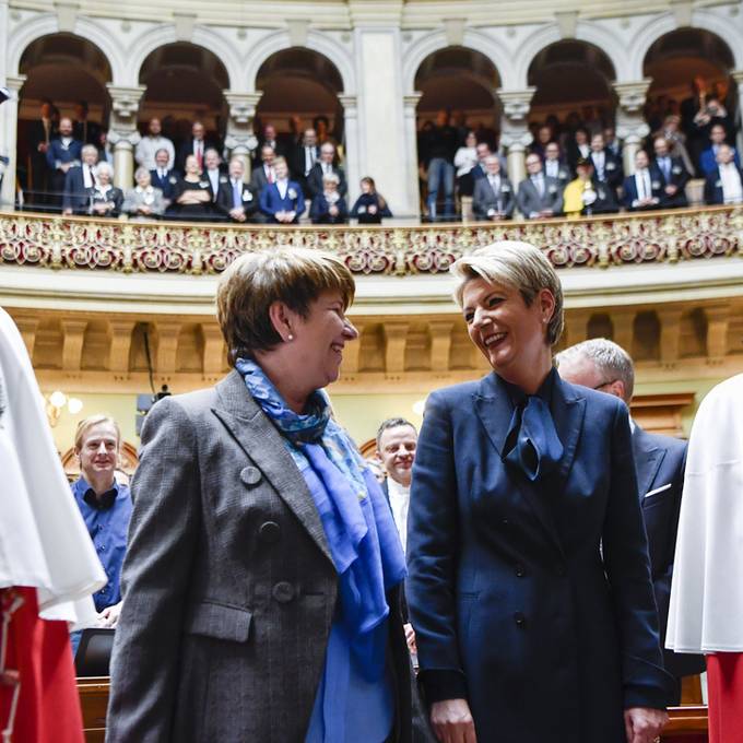 Zwei Frauen in den Bundesrat gewählt