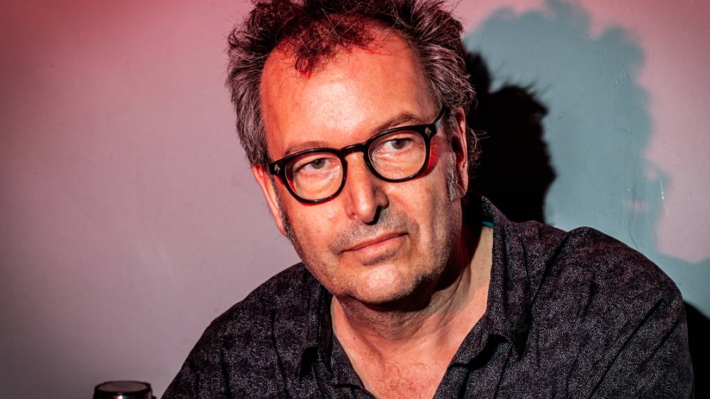 Der neuen Film «While the Green Grass Grows» von Regisseur Peter Mettler hat mehrere Awards gewonnen. Darunter eine Goldene Taube in der Kategorie Internationaler Wettbewerb bei der 66. Dok-Leipzig.