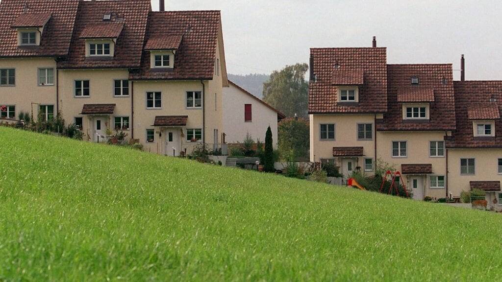 Der Zürcher Kantonsrat will, dass auf Bundesebene wieder eine Härtefallregelung für Hausbesitzer mit wenig Einkommen geschaffen wird. (Archivbild)