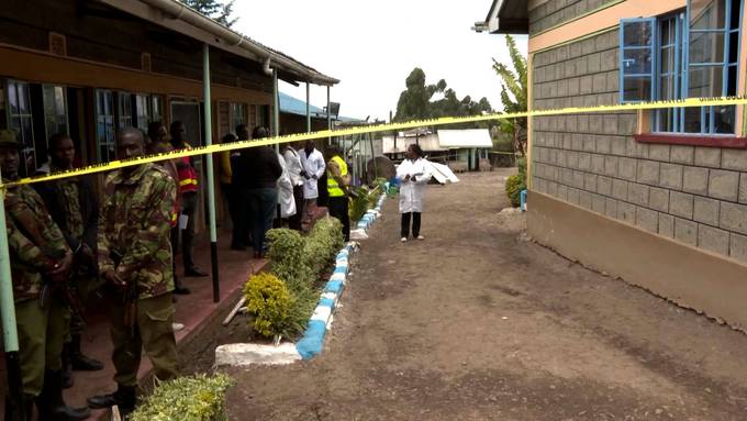 Mindestens 17 Jungen bei Brand in Kenia ums Leben gekommen