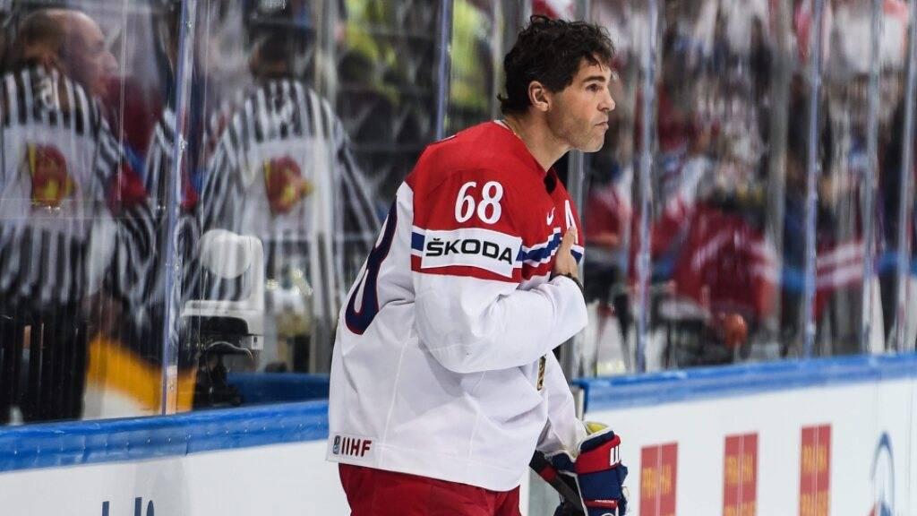 Die tschechische Eishockey-Legende Jaromir Jagr bestreitet auch mit 51 Jahren immer noch Partien in der obersten Liga (Archivbild)
