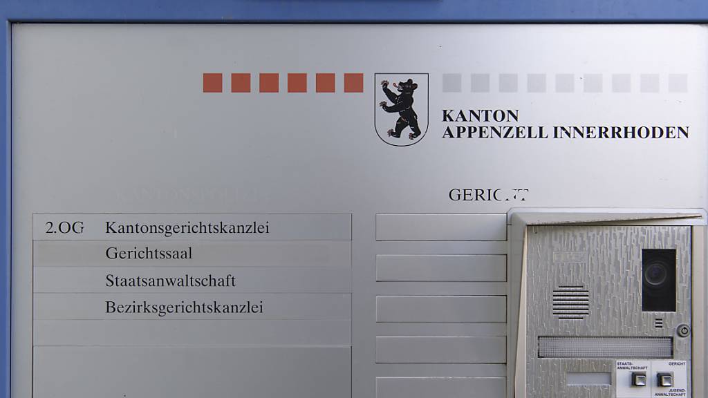Das Bezirksgericht von Appenzell Innerrhoden wird sich mit der Anklage wegen mehrfacher Begünstigung gegen den ehemaligen Staatsanwalt Herbert Brogli befassen müssen.