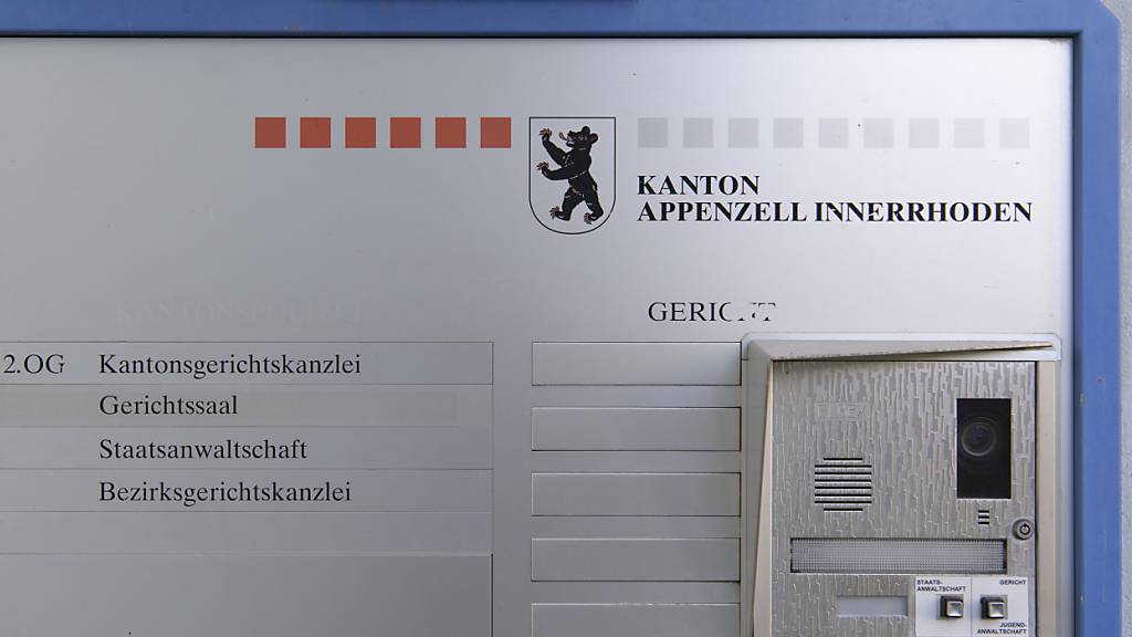 Am Dienstag stand ein Mann wegen versuchter vorsätzlicher Tötung vor dem Bezirksgericht Appenzell. (Archivbild)