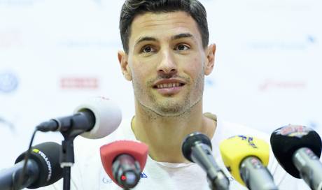 Fabian Schär für drei Jahre zu Newcastle - Fussball ...