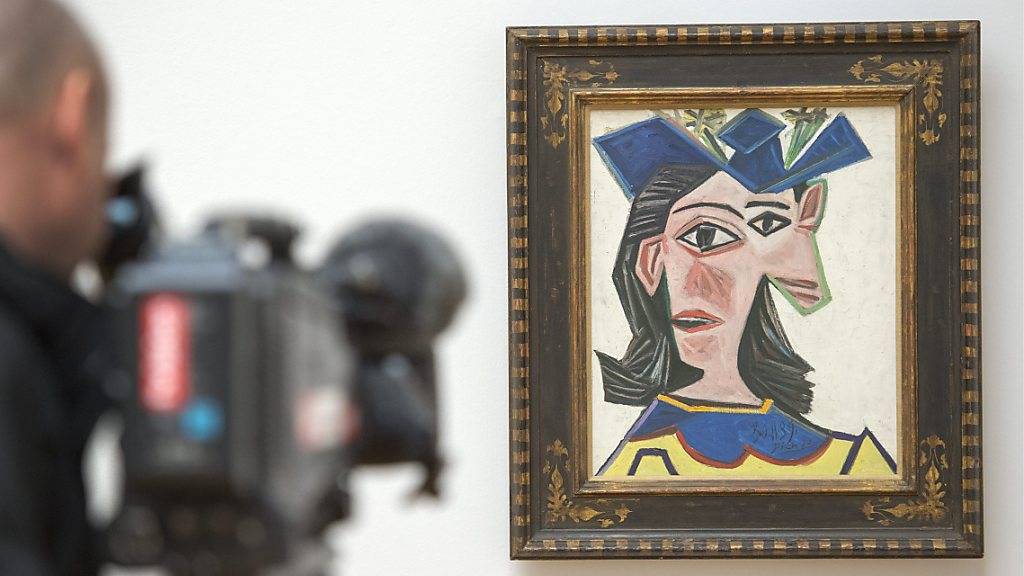 Das Picasso-Gemälde  «Buste de femme au chapeau, Dora» (1939) aus der Sammlung Beyeler hing für einen Tag in einer Scheune in Wettingen.