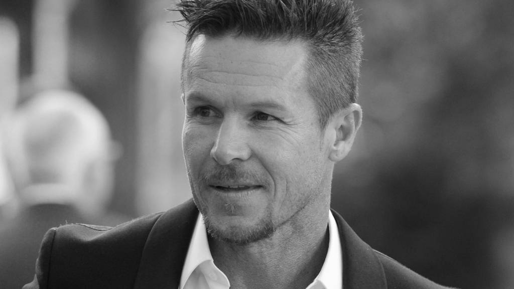 ARCHIV - Preisträger Felix Baumgartner kommt zur Steiger Award Auszeichnung. Foto: Caroline Seidel-Dißmannel/dpa