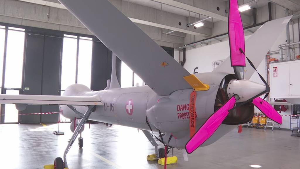 Armee informiert in Emmen über umstrittene Drohnenbeschaffung