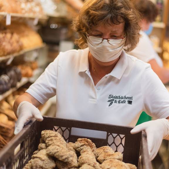 9 Fragen: Was gilt für Bäckereien, Coiffeure und Risikogruppen?