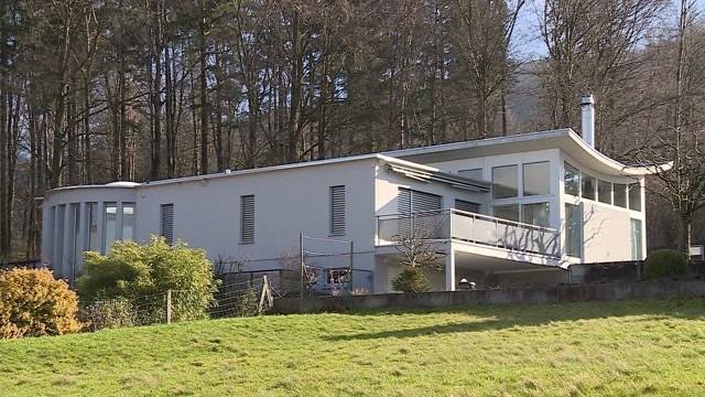 Polizist: Auf Haus geschossen?